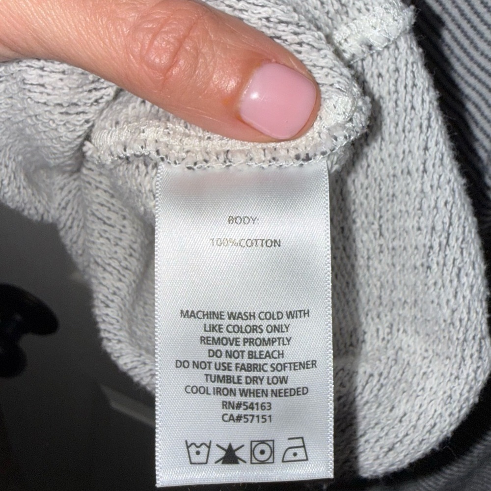 Calvin Klein Performance Sweatshirt - Picture 7 of 7